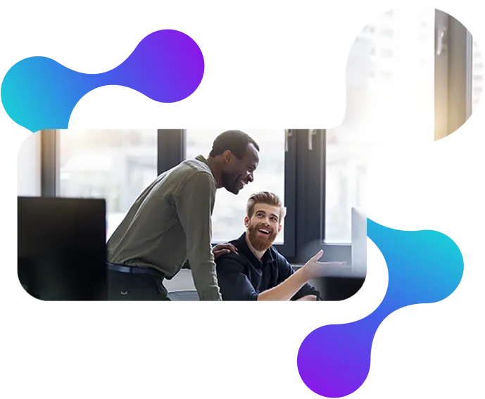 Imagem de pessoas utilizando o sistema Oasis - G2 Tecnologia